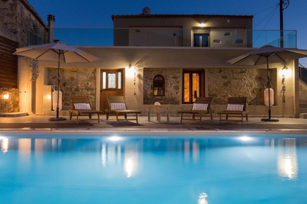 Tzouganos Villa Сфинарион Экстерьер фото