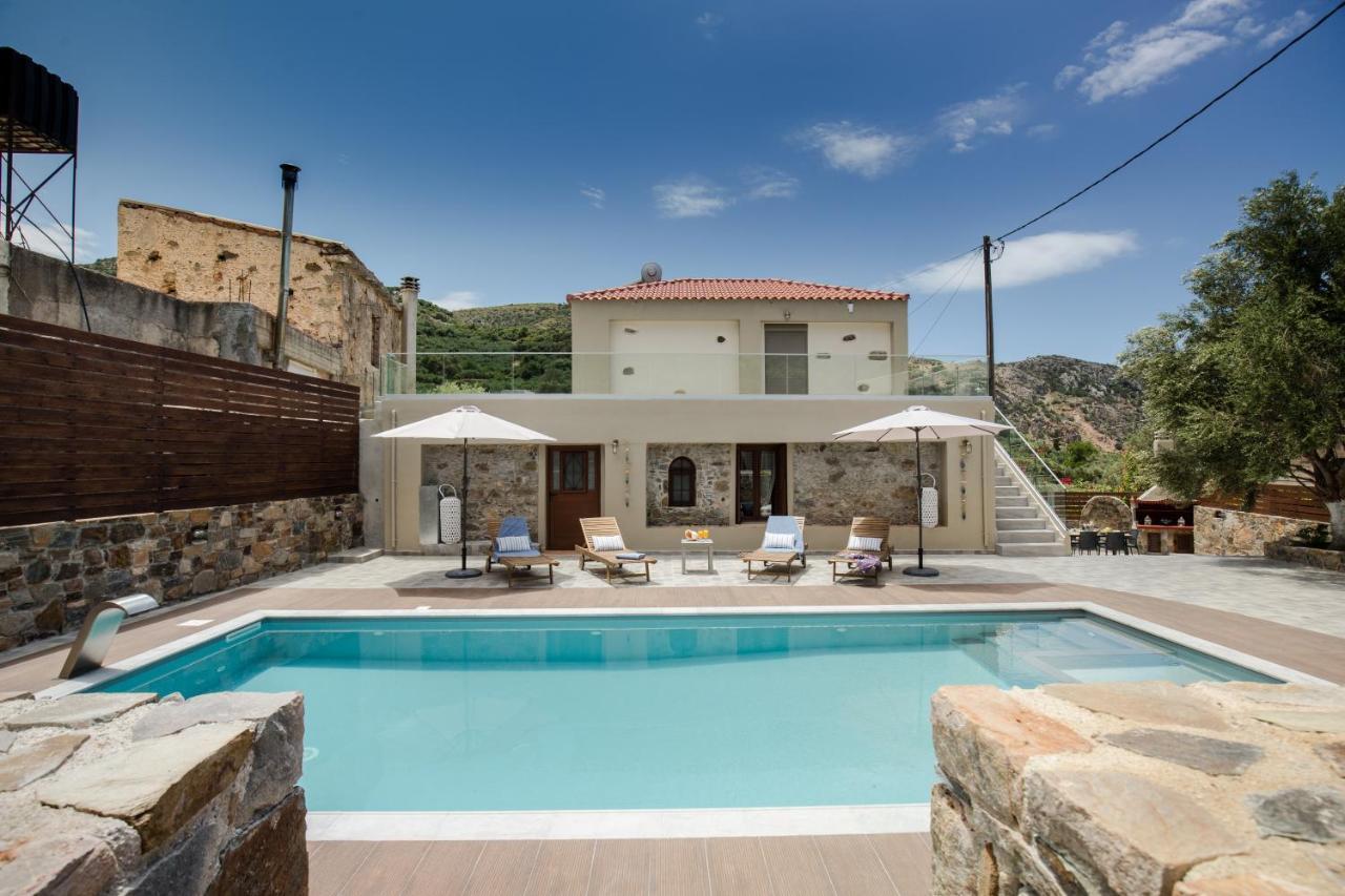 Tzouganos Villa Сфинарион Экстерьер фото